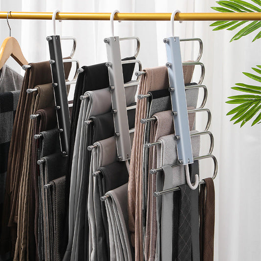 Helytakarékos, többfunkciós nadrágtartó